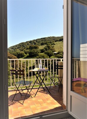 Outdoor dining - Apartment quiet sea and maquis (Cargèse)