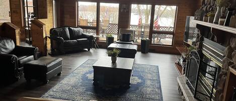 Smart-TV, peis og DVD-spiller