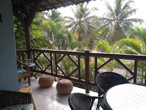 Terrace/patio - Fully furnished 3/4 duplex apartment in Praia do Forte. (Mata de São João)