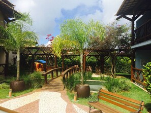 المنطقة المحيطة بالمنشأة