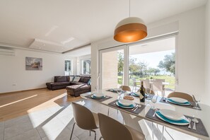Dining - First row by the sea (Bibinje)