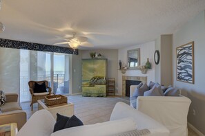 TV, fireplace, DVD player, books