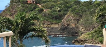 Spectacular views over the ocean at Casa Ezulwini