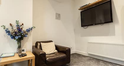 Schönes 3 Schlafzimmer Haus in der Nähe von Big Ben und London Eye alle Verkehrsanbindungen