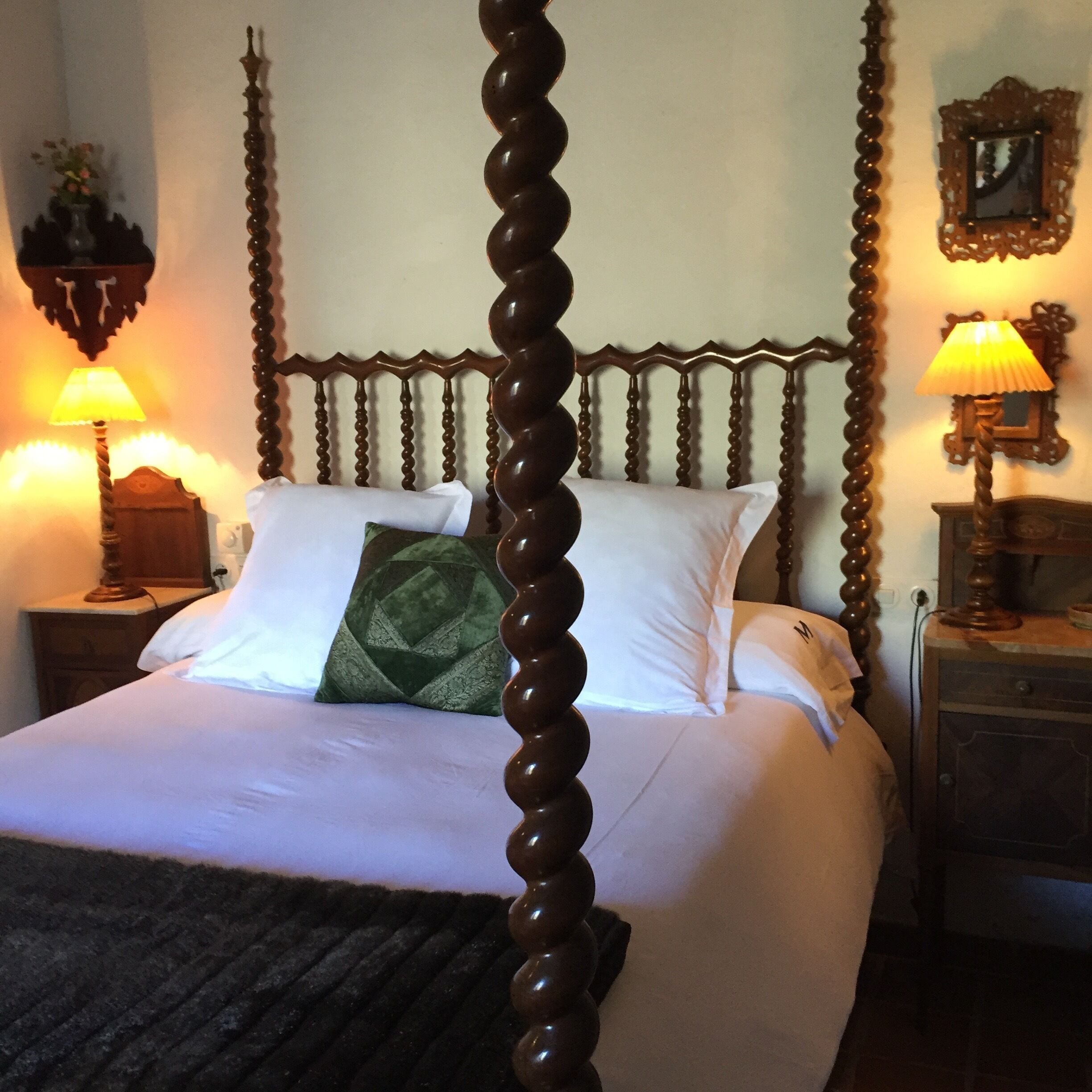 2 slaapkamers, een strijkplank/strijkijzer, beddengoed