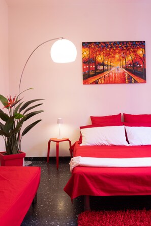 2 soverom, skrivebord, wi-fi (inkludert) og sengetøy