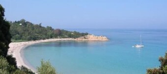 Seisoo huvila uima-allas, merinÀköala ja maquis