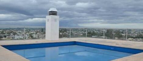 Pool | Seasonal outdoor pool