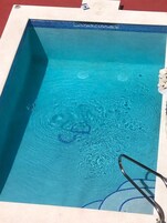 Kolam renang terbuka 