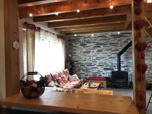 TV, fireplace, DVD player, stereo