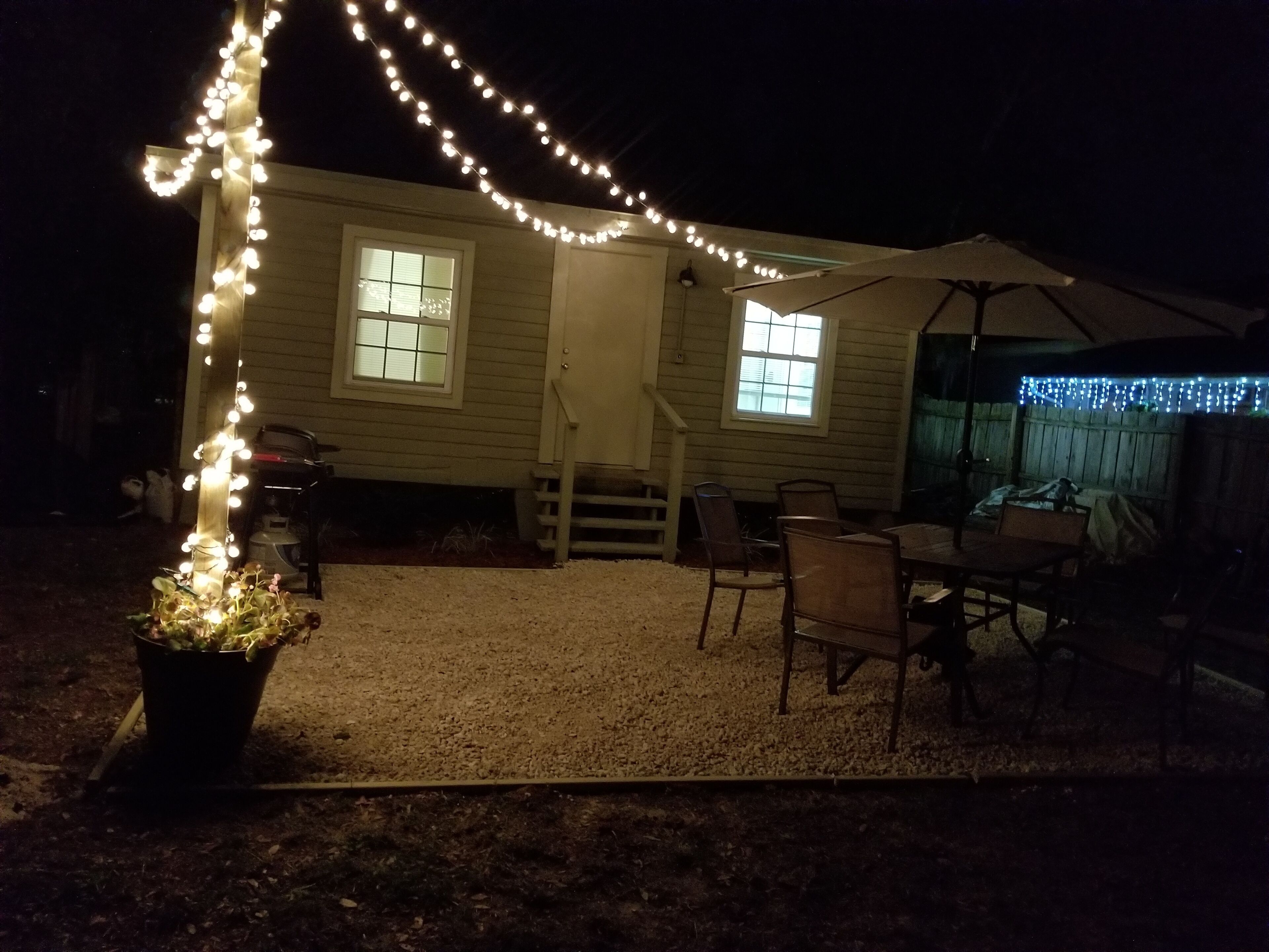 المنطقة المحيطة بالمنشأة