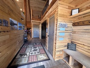 Interior - New Year's Eve SPECIALS Watch Elk From Deck Private Lake Near Rocky Mountain NP (Grand Lake)