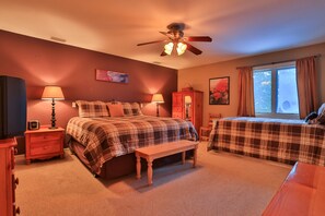 5 bedrooms, free WiFi, bed sheets, wheelchair access