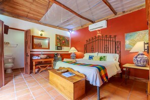 1 bedroom, in-room safe, WiFi, bed sheets