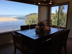 Dining - River and Ocean View. Single level home, fun for all ages! Fenced yard for dogs! (Yachats)