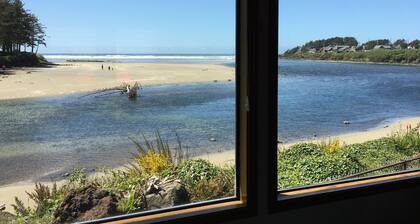 River and Ocean View. Single level home, fun for all ages! Fenced yard for dogs!