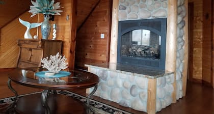 Sur la photo Rocks Lodge 5 minutes de Munising! Récemment rénové!