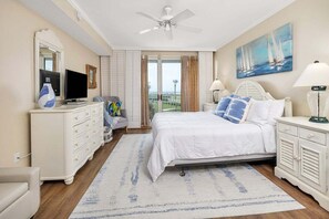 3 bedrooms, iron/ironing board, free WiFi, bed sheets - Luxurious Oceanfront Condominium Great For Groups! (Saint Simons Island)