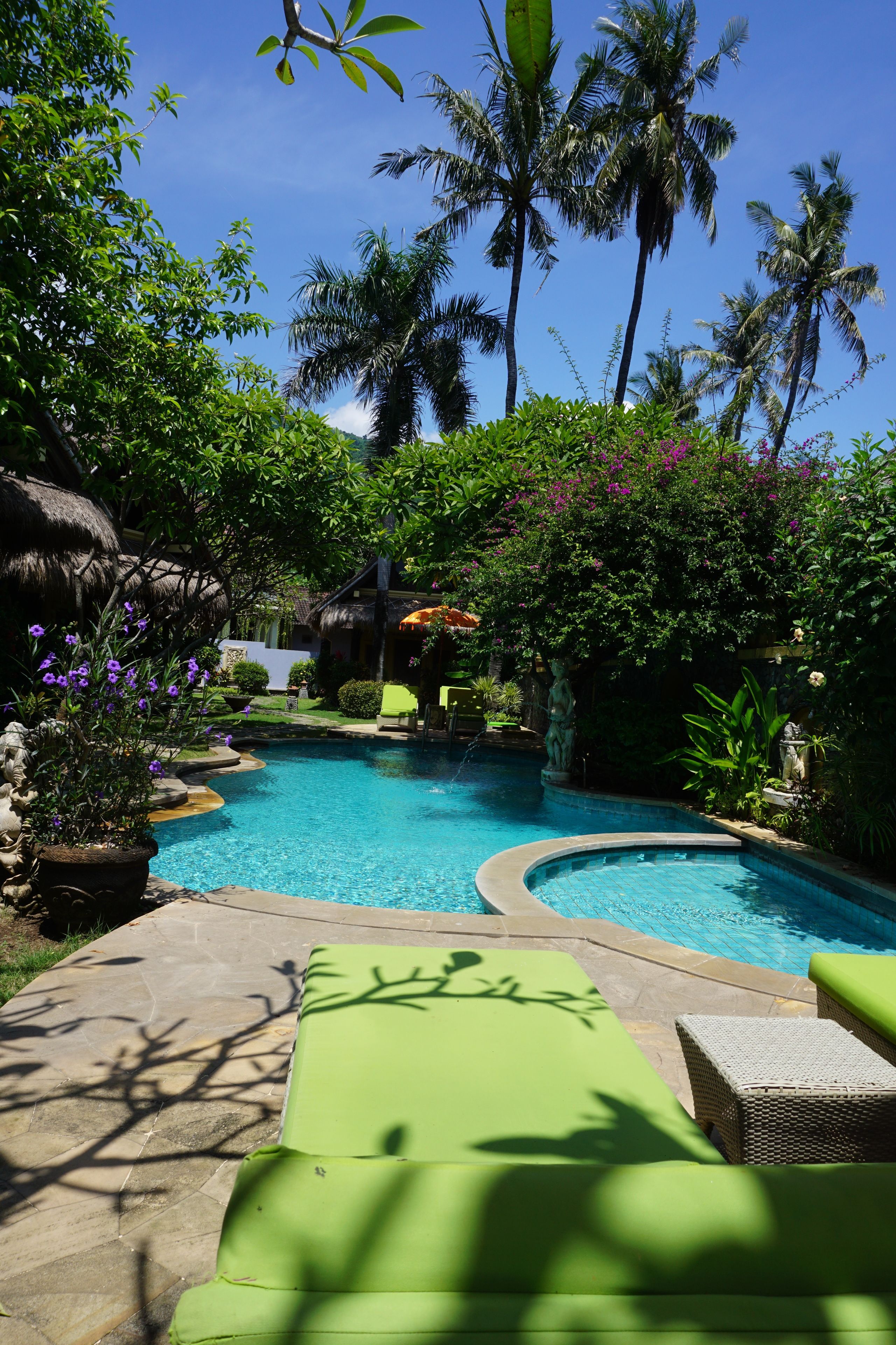 야외 수영장, 일광욕 의자