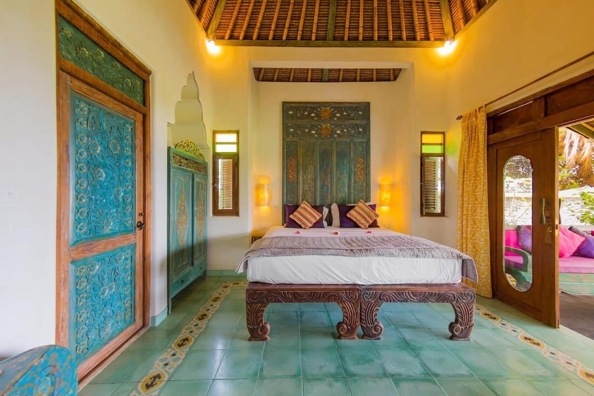 Vila, 3 quartos | Cofres nos quartos, escrivaninha, Wi-Fi de cortesia, roupa de cama