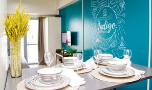 Egyptian cotton sheets, individually decorated, individually furnished - Indigo Pasay @ Eighty One (Pasay)