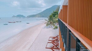 Unclassified image, 4 of 51, button - Blue Tao (Koh Tao)