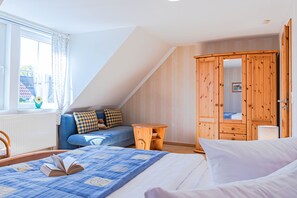 2 多间卧室、旅行婴儿床、WiFi