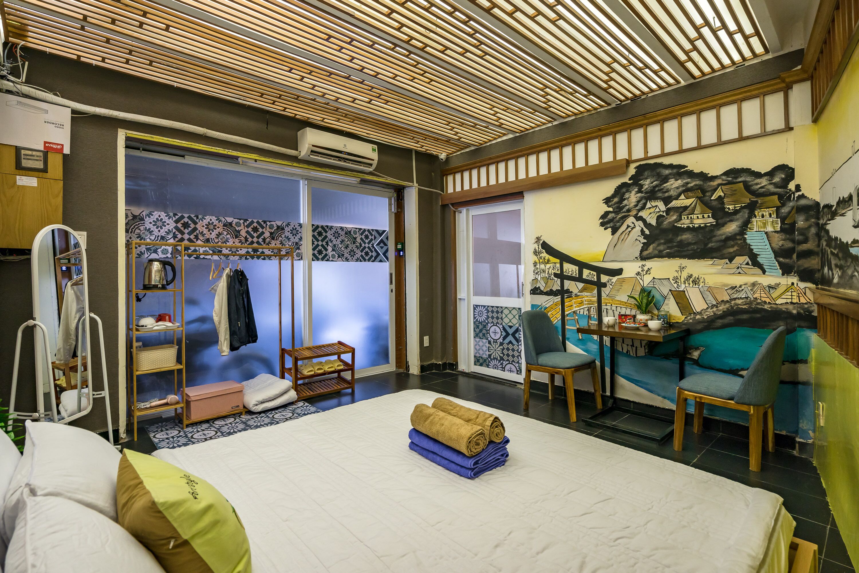 Bügeleisen/Bügelbrett, WLAN, Bettwäsche