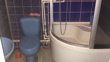 Standard Double Room | Bathroom | Shower, free toiletries, hair dryer, slippers