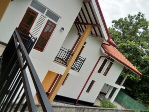 Apartemen Keluarga, Beberapa Tempat Tidur, Bebas Asap Rokok, pemandangan kebun | Taman