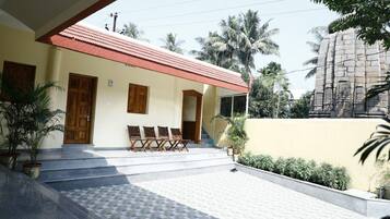 Rom – basic, 1 dobbeltseng, ikke-røyk | Fasade