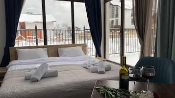 1 bedroom, Egyptian cotton sheets, premium bedding, minibar