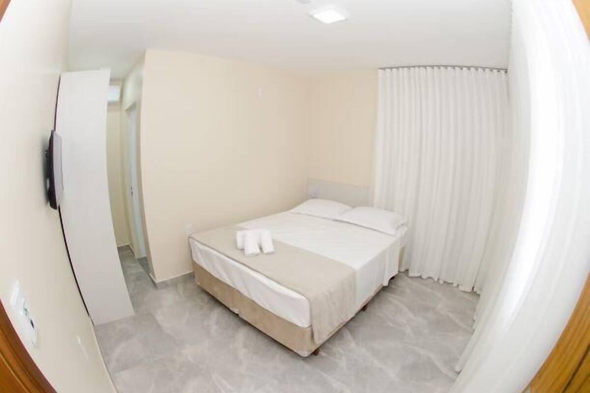 Minibar, cortinas opacas, sistema de insonorización y wifi gratis