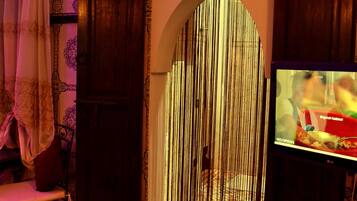 Suite Mewah, Beberapa Tempat Tidur, Bebas Asap Rokok (Berbère) | Didekorasi berbeda-beda dan dilengkapi dengan perabotan berbeda-beda