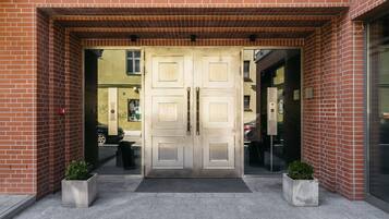 Panoramic Penthouse | Exterior