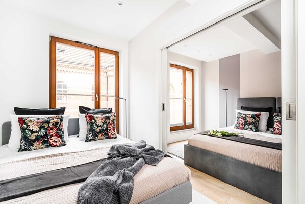 Design Penthouse | Individually decorated, blackout drapes, soundproofing - Penthouse Harmonica - LoftAffair (Kraków)