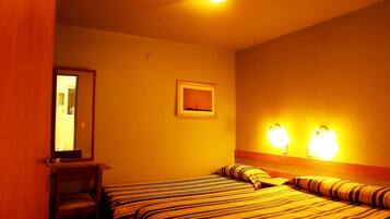 Free WiFi, bed sheets