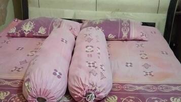Kamar Standar | Seprai linen