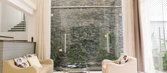 Green House - 2 Deluxe room w/ 5 mins walk to Perfume River