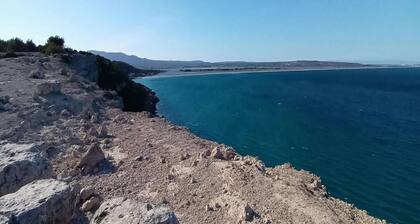 Villa near Les Etangs de Bages Lake