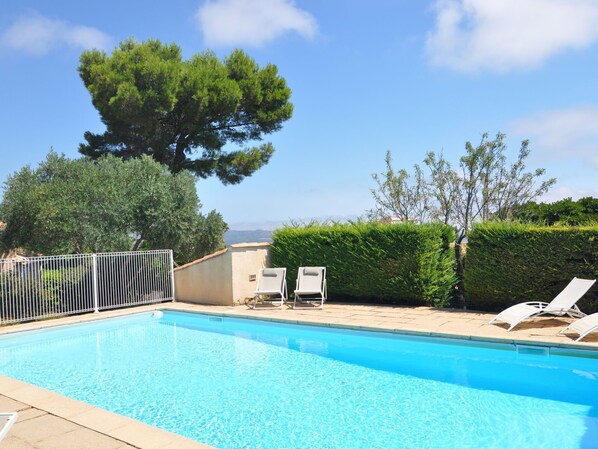 Holiday Home Swimming Pool