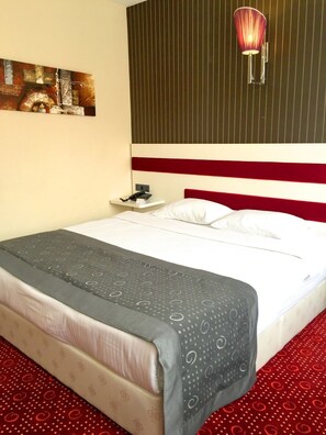 โต๊ะทำงาน, ห้องเก็บเสียง, เปล/เตียงเด็กอ่อน ( ฟรี), Wi-Fi ฟรี