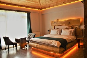 Desk, free WiFi, bed sheets - Abant Dere Otel (Bolu)