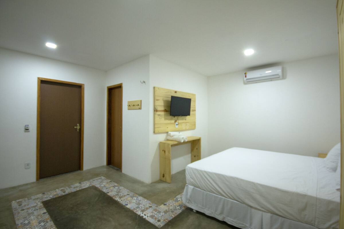 Minibar, desk, blackout curtains, rollaway beds