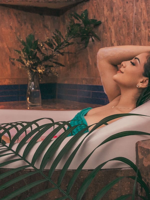 Couples treatment room(s), body treatments, facials