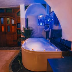 Superior Suite, 1 Queen Bed | Bathroom | Jetted bath, designer toiletries, towels, soap