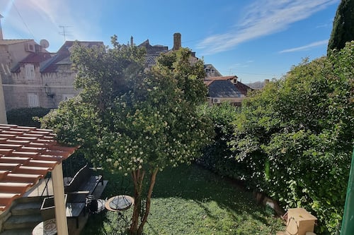 Studio Deluxe, 1 grand lit, non-fumeurs, vue ville | Vue de la chambre