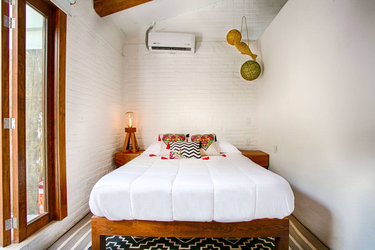 เครื่องนอนระดับพรีเมียม, ผ้านวมขนเป็ด, เตียงพร้อมฟูกเสริมที่นอน