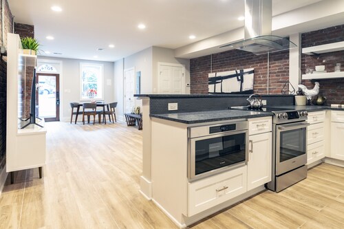 Beautiful newly created 1BR Apt. in best DuPont location