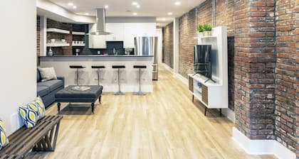 Dupont 5-Star, Walk to Everything, Metro, 1BR